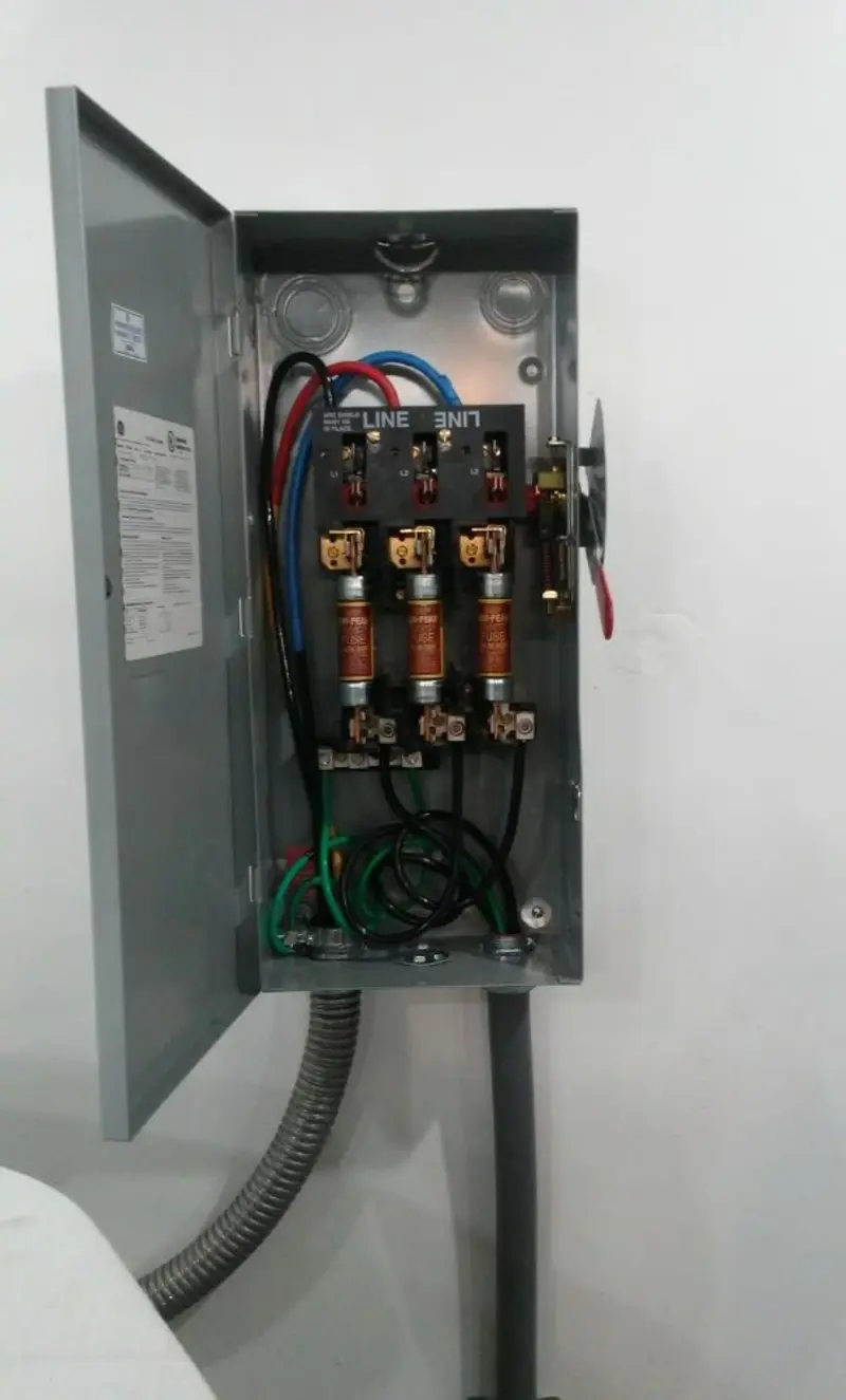 Three-phase disconnect switch installed for Electrical Wiring & Rewiring in Coffeyville